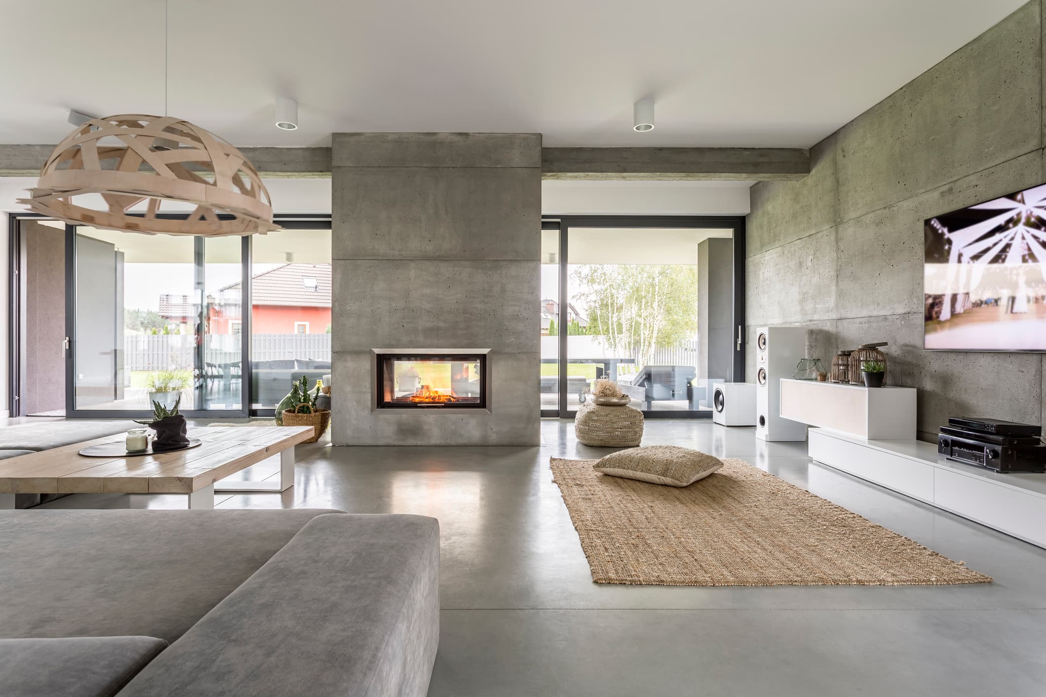 Surge in Demand for Prestige Homes Despite Rising Costs and Interest Rates